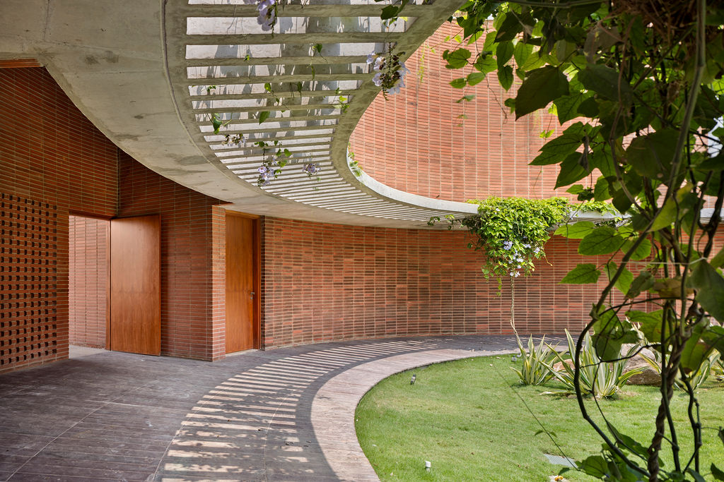 Hand-laid exposed brick detail